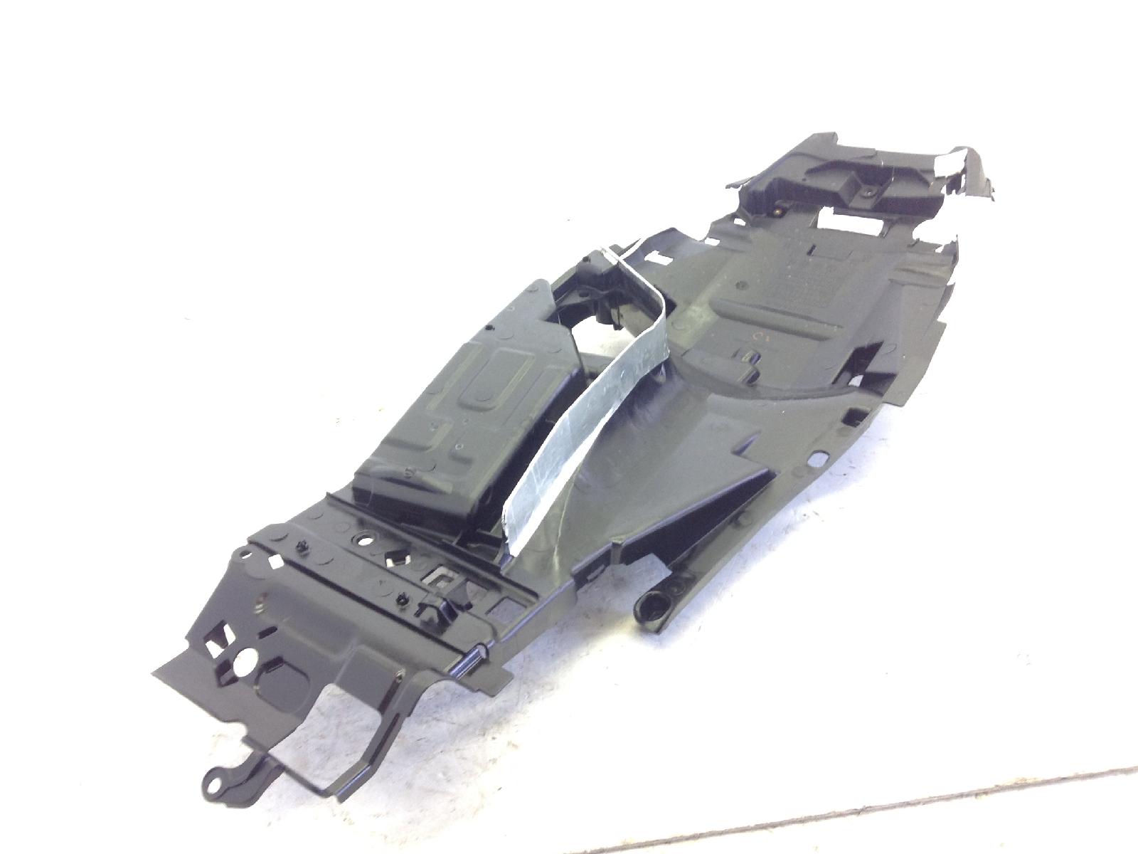 Honda cbr rr abs km0 600 parafango posteriore interno sottocoda 2024 2026 pc69a4rk