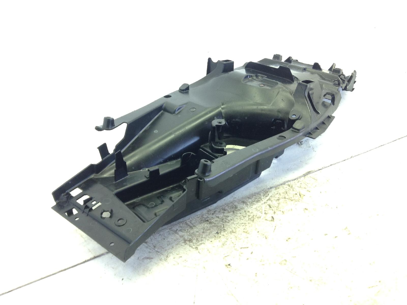 Honda cbr rr abs km0 600 parafango posteriore interno sottocoda 2024 2026 pc69a4rk