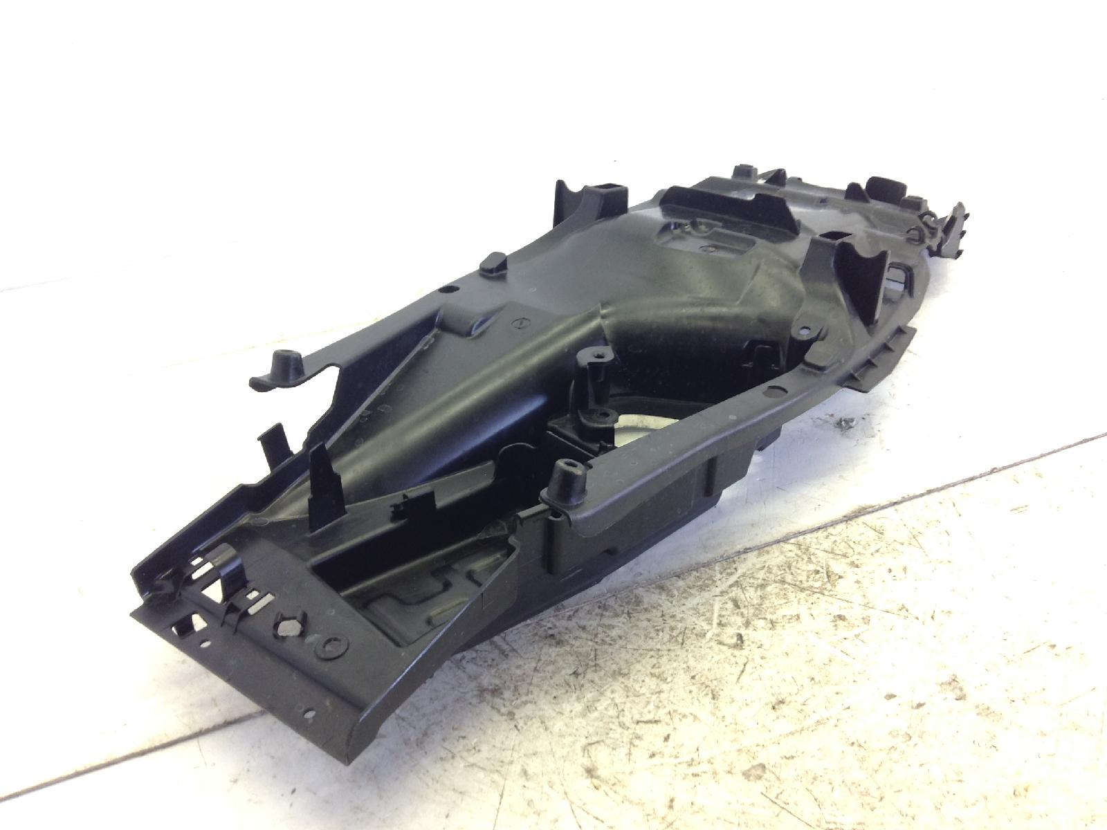 Honda cbr rr abs km0 600 parafango posteriore interno sottocoda 2024 2026 pc69a4rk