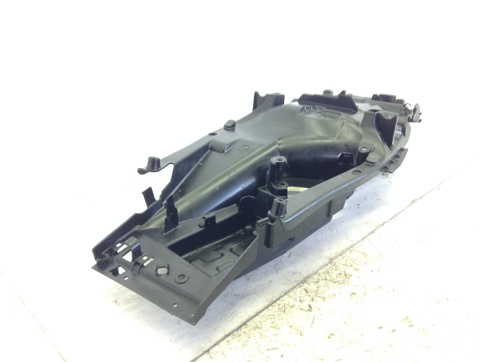 Honda cbr rr abs km0 600 parafango posteriore interno sottocoda 2024 2026 pc69a4rk