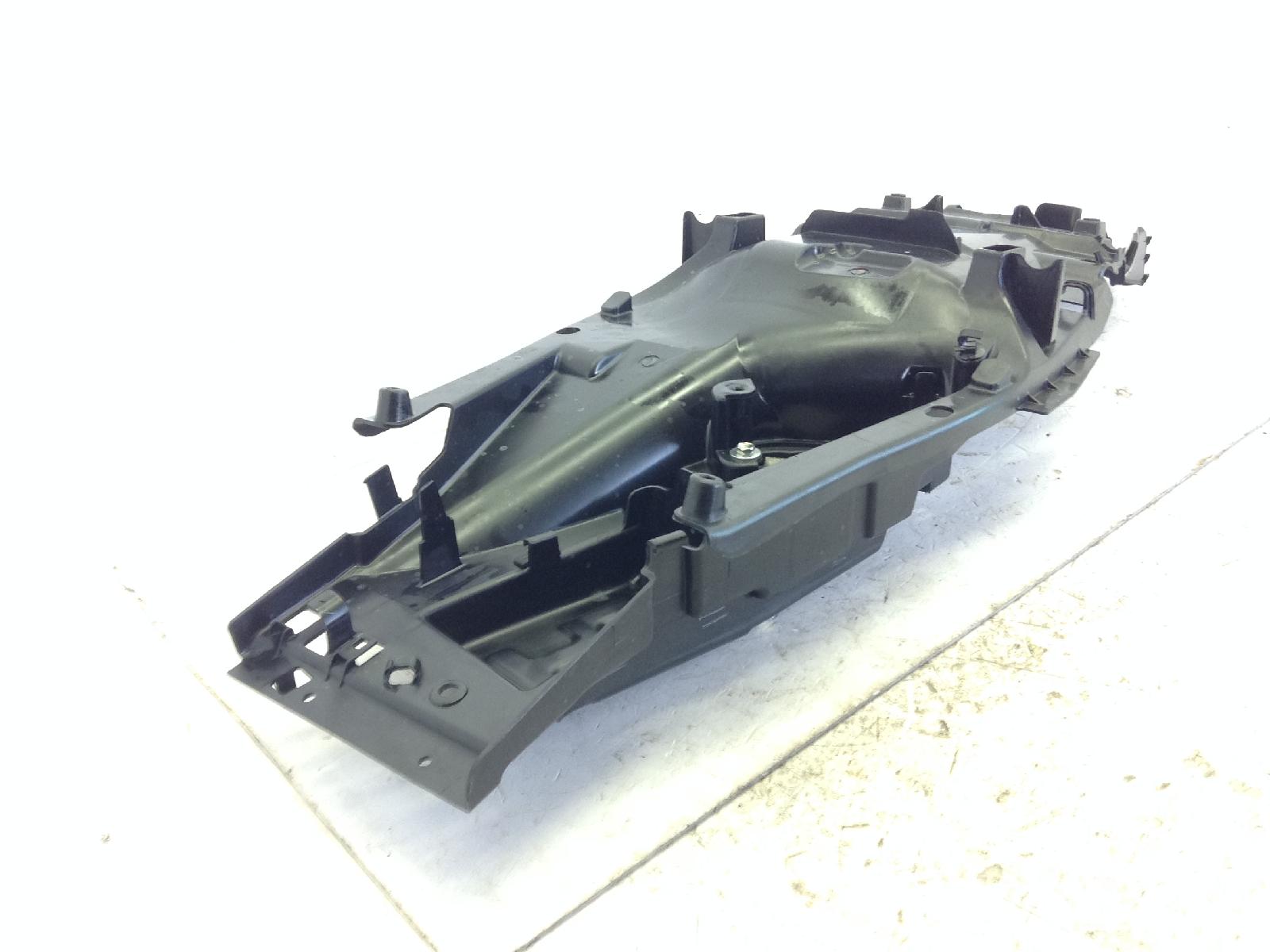 Honda cbr rr abs km0 600 parafango posteriore interno sottocoda 2024 2026 pc69a4rk