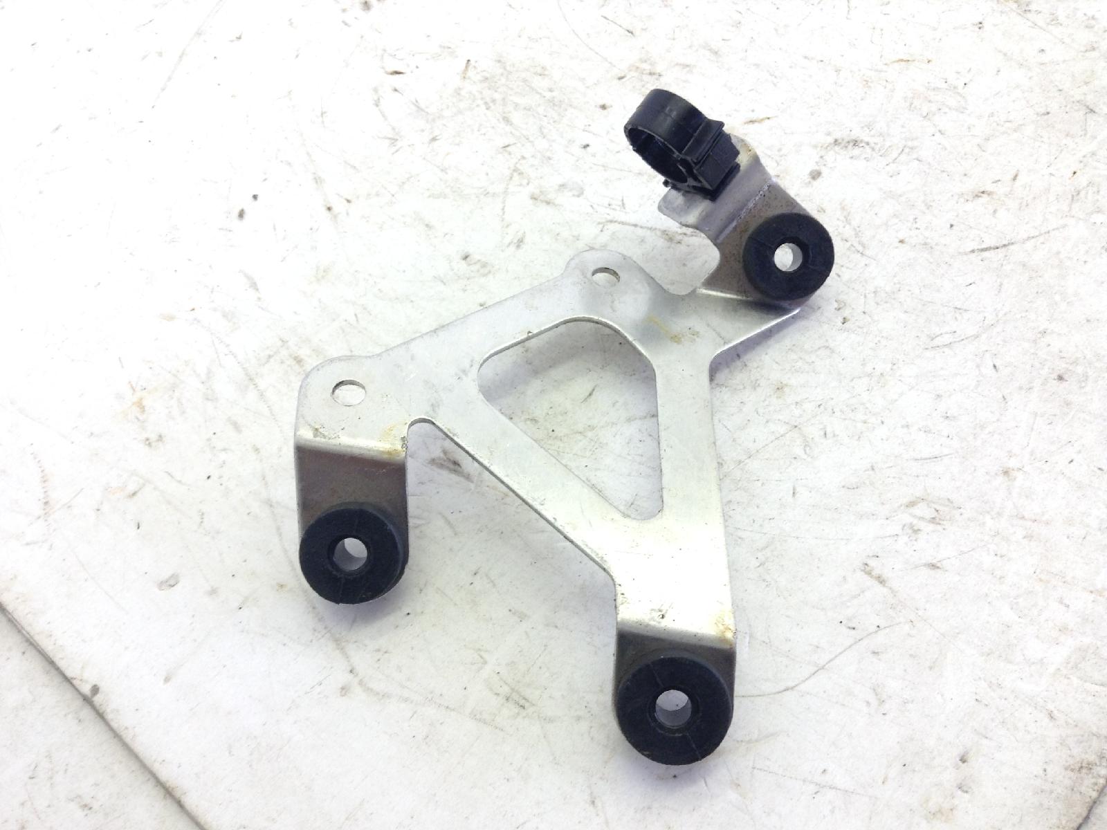 Honda cbr rr abs km0 600 staffa supporto regolatore di tensione 2024 2026 pc69a4rk