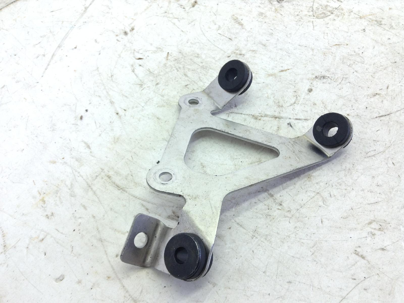 Honda cbr rr abs km0 600 staffa supporto regolatore di tensione 2024 2026 pc69a4rk