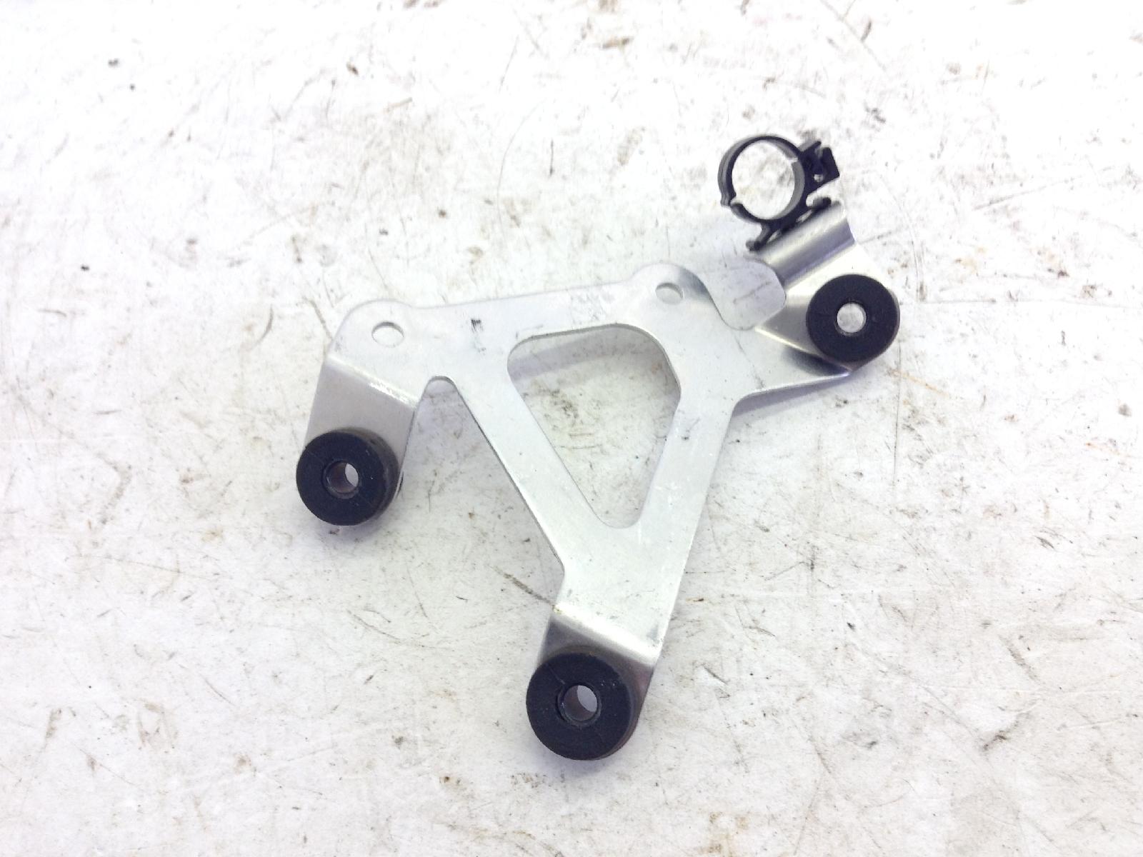Honda cbr rr abs km0 600 staffa supporto regolatore di tensione 2024 2026 pc69a4rk