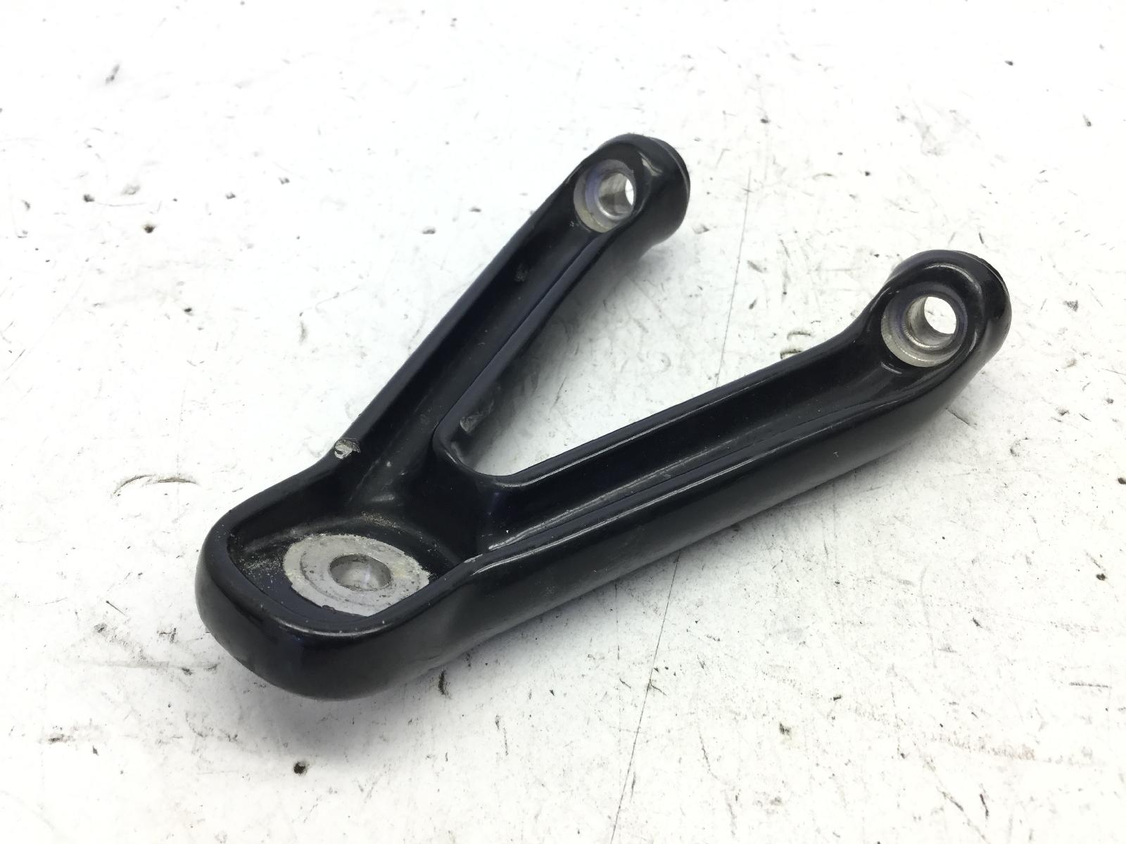 Triumph scrambler xe 1200 staffa supporto pedana posteriore destra 2021 2023 smtdads0hyscb