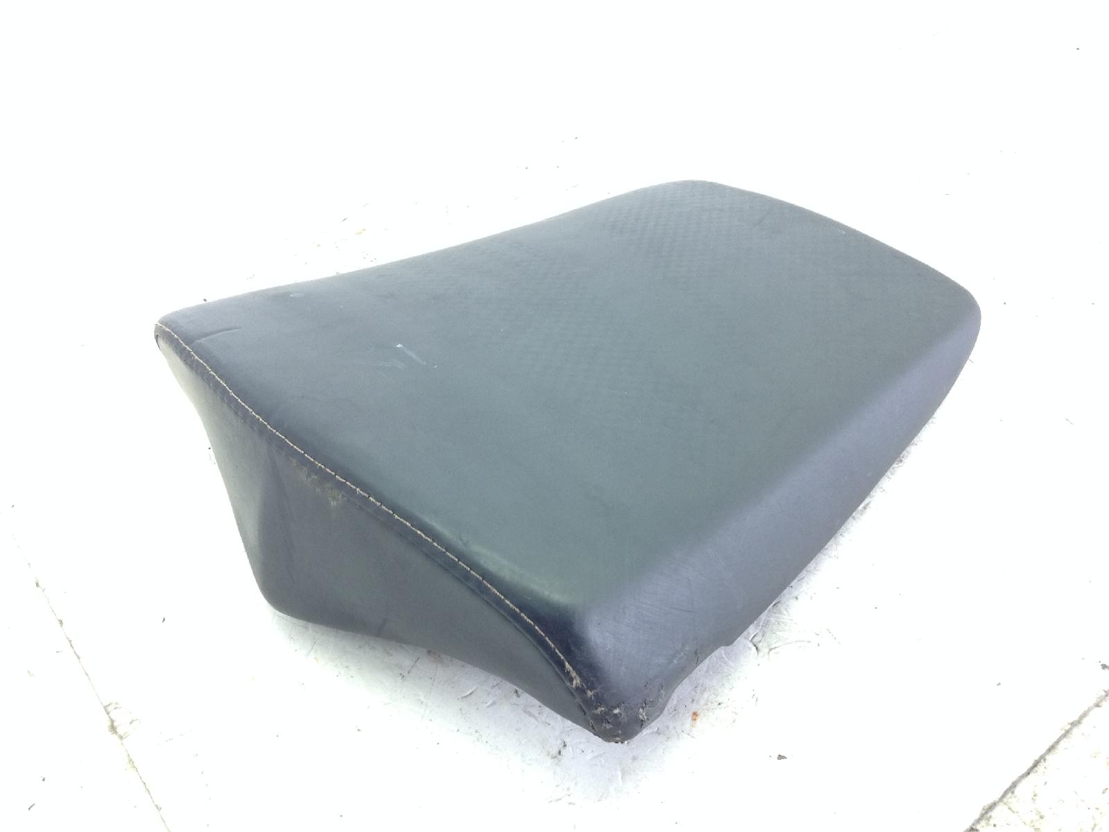 Triumph daytona 675 r 675 sella saddle posteriore - crepa su fondo 2009 2012 smttmd1066a