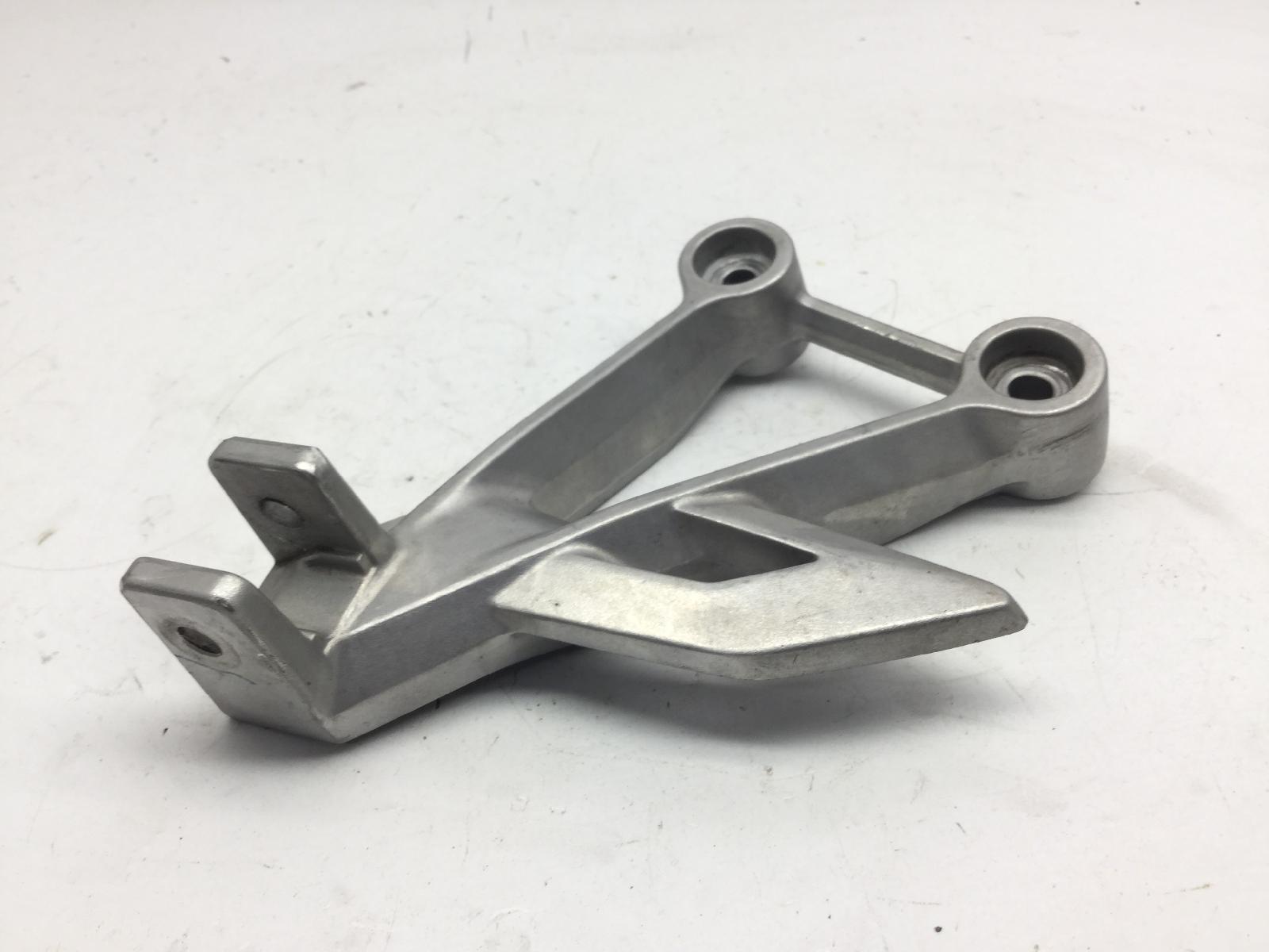 Honda cb gt abs km0 1000 supporto pedana posteriore sinistra 2026 2026 jh2sc93a