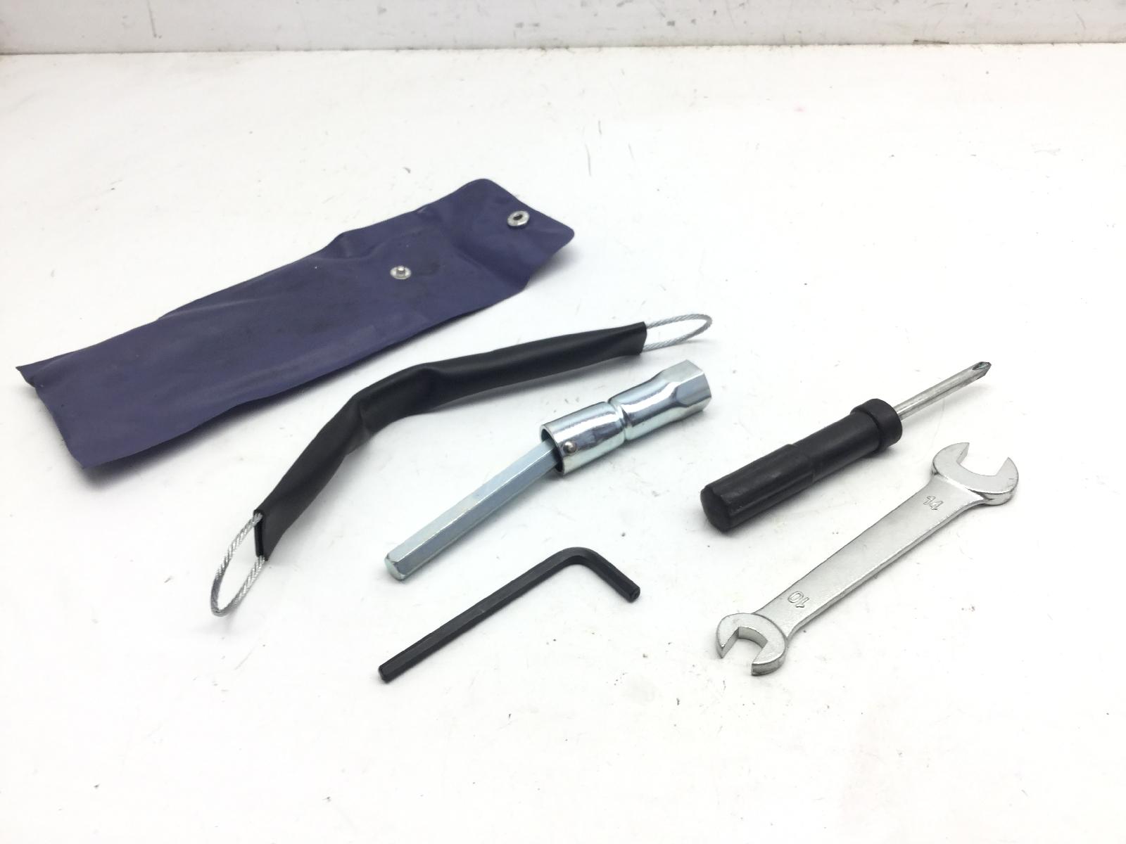 Honda cb gt abs km0 1000 kit attrezzi attrezzatura di bordo 2026 2026 jh2sc93a