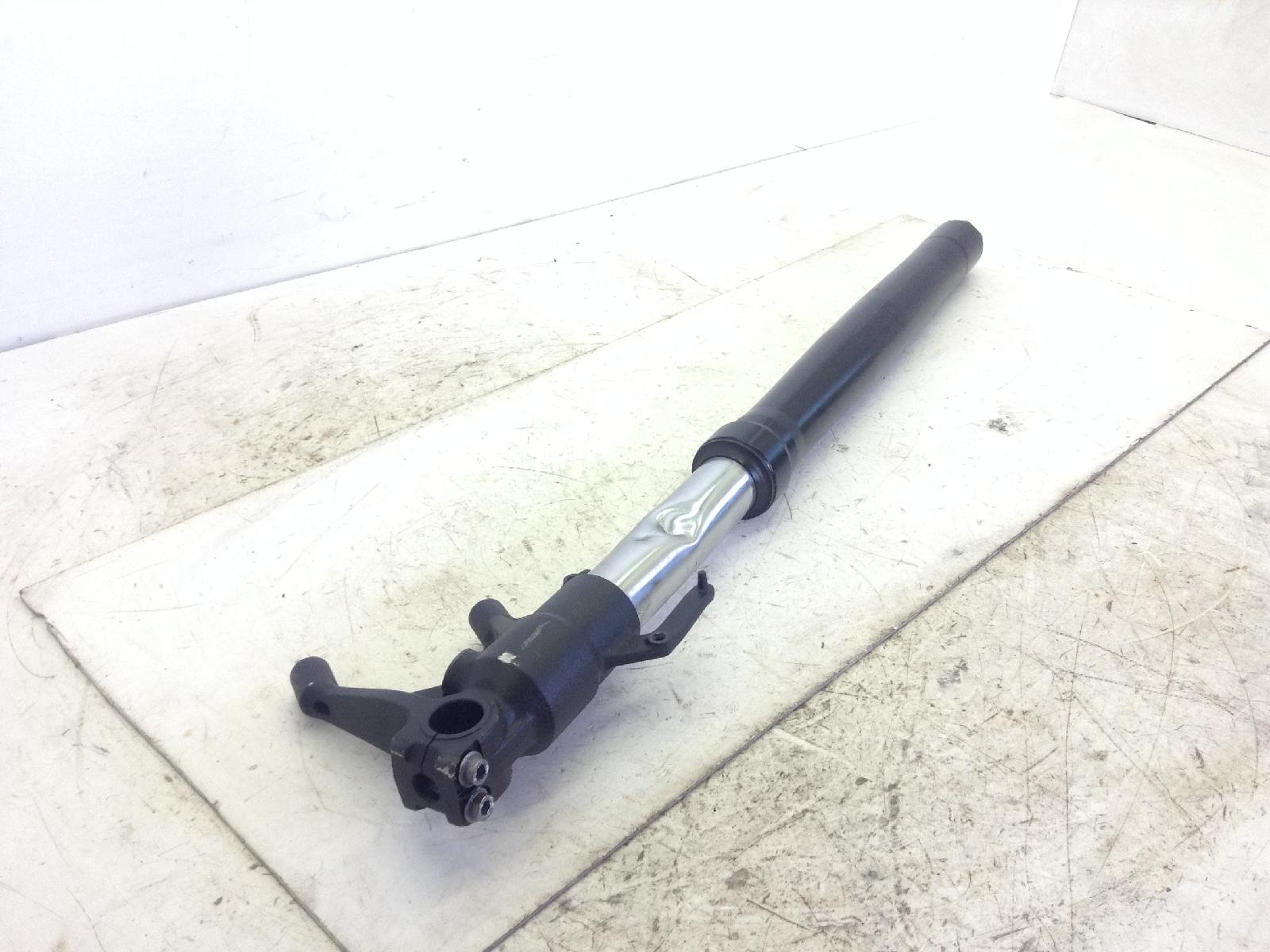 Honda cb gt abs km0 1000 forcella anteriore destra - per recupero parti 2026 2026 jh2sc93a