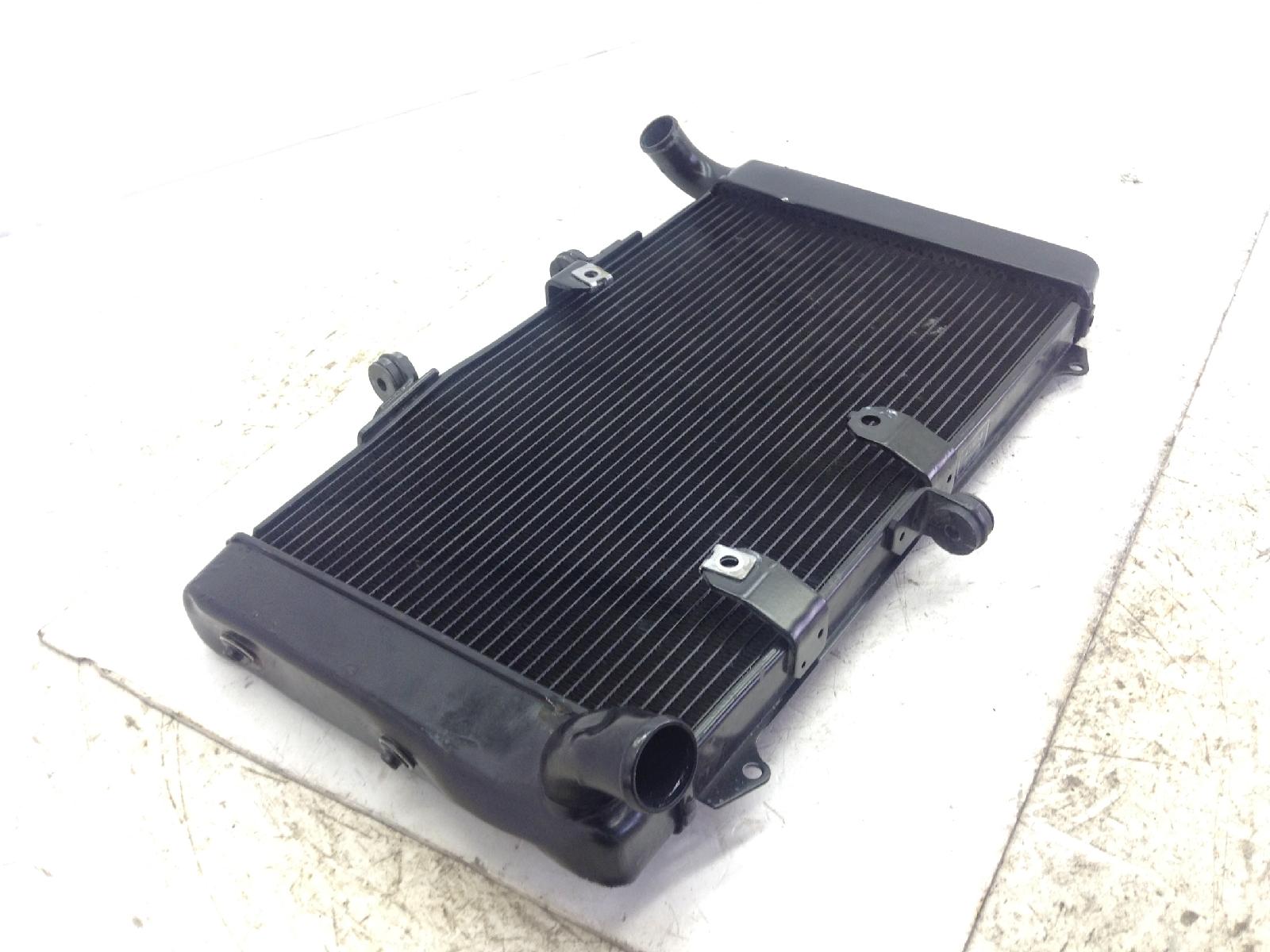 Honda cb gt abs km0 1000 rafiatore acqua raffreddamento motore - difetti 2026 2026 jh2sc93a