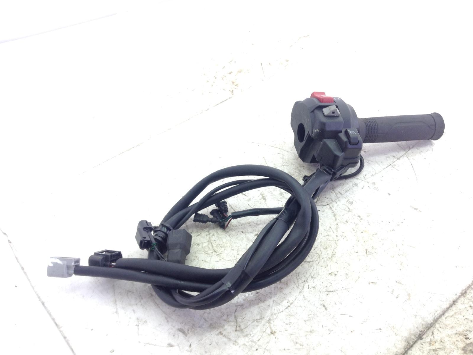 Honda cb gt abs km0 1000 devio commutatore accensione destro e manopola 2026 2026 jh2sc93a