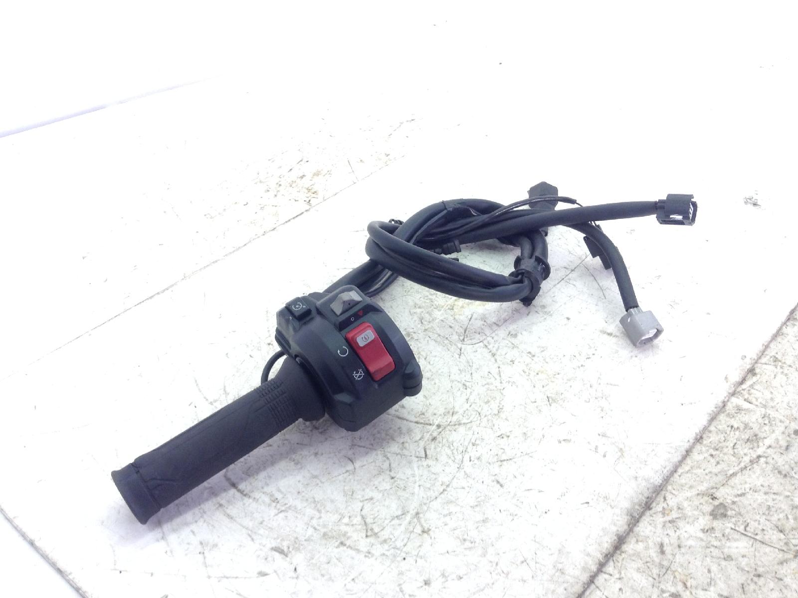 Honda cb gt abs km0 1000 devio commutatore accensione destro e manopola 2026 2026 jh2sc93a