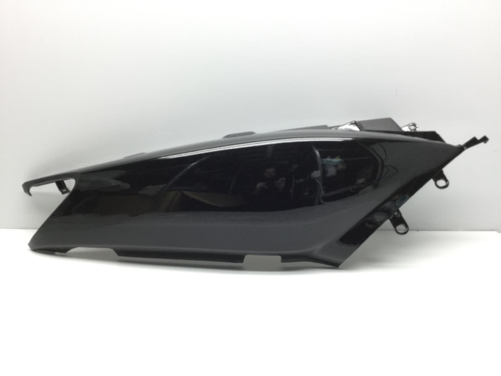 Yamaha t-max 500 carena fianchetto posteriore destro nero 2001 2003 sj011/4/5/6